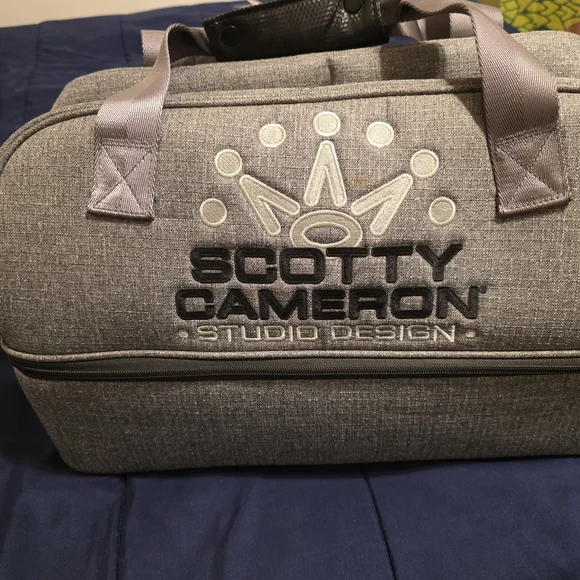Scotty Cameron Gray Duffel Bag - Picture 1 of 5